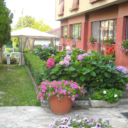 Ristorante Giardino 3* Abbadia San Salvator