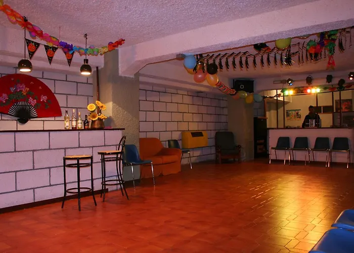 Ristorante Giardino 3* アッバディーア・サン・サルヴァトーレ